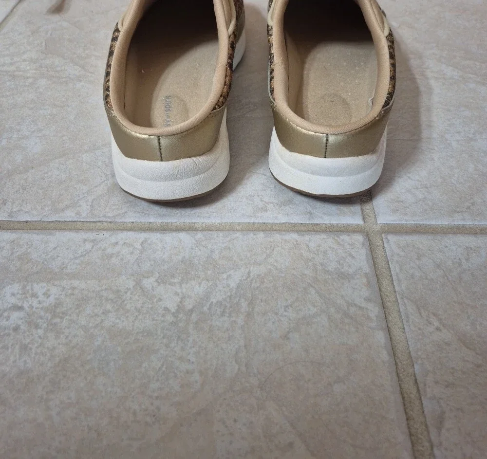 Easy Spirit Traveltime Leopard Print Comfort Fashion Sneakers - Gold 7.5W